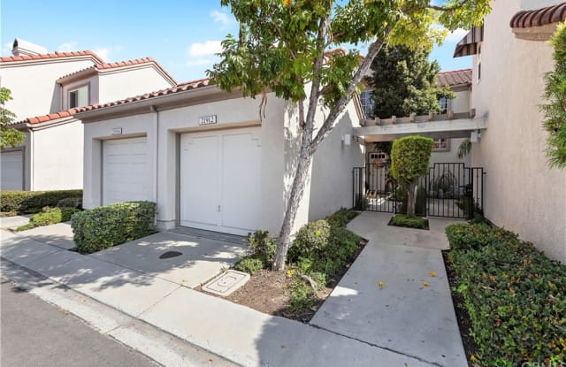 21912 Montagu - 21912 Montagu, Mission Viejo, CA 92692
