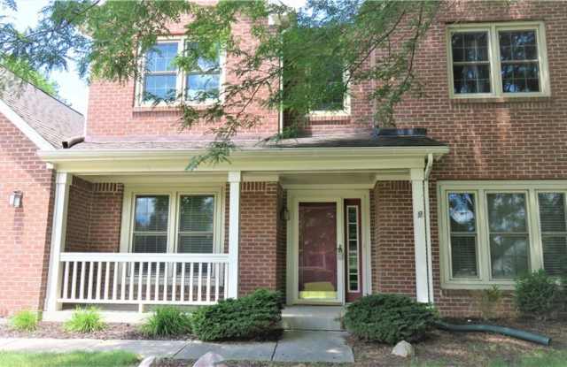 3800 Richmond Court Gallery 2