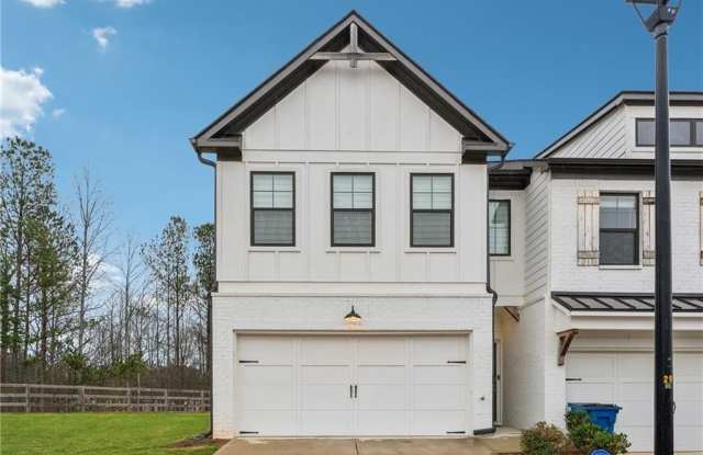 43 AUBURN LANDING Place - 43 North Auburn Landing Place, Auburn, GA 30011