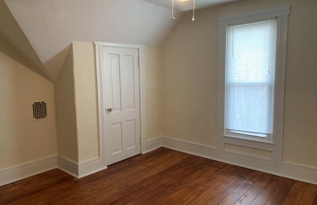 399 East Madison Street photos photos