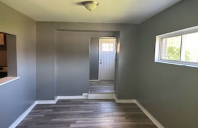 3 bedroom  bath house for rent in Upper Hill Gallery 4