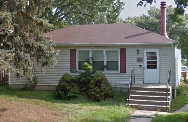 5208 Washburn Ave N - 5208 Washburn Avenue North, Minneapolis, MN 55430