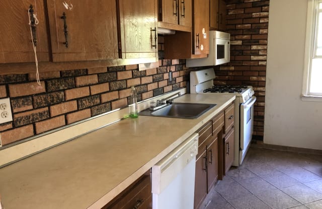 19 Hidden Hollow Ct - 19 Hidden Hollow Court, Piscataway, NJ 08854