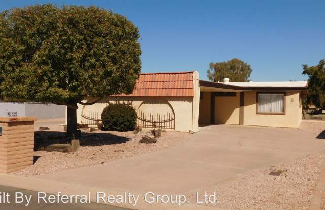 9132 Lakeview Dr - 9132 East Lakeview Drive, Sun Lakes, AZ 85248