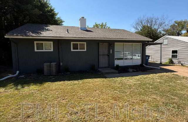 5319 Elsie Avenue photos photos