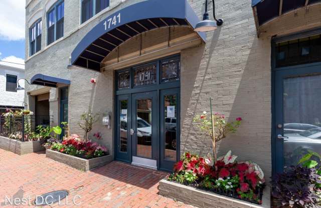 1741 Johnson Ave NW Unit 205 Gallery 2