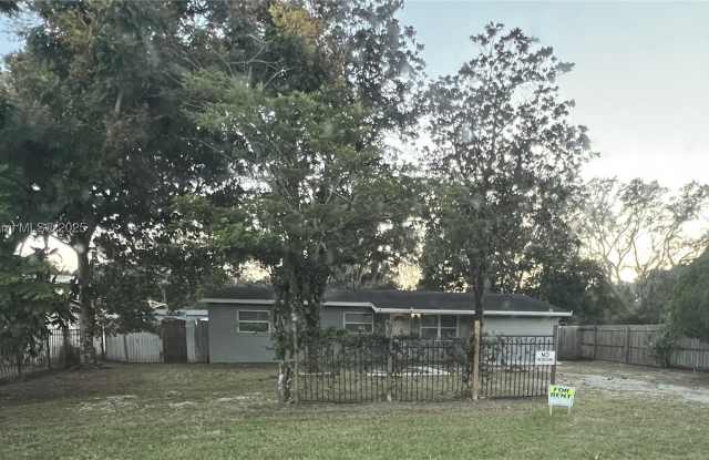 6632 Edgewater Drive - 6632 Edgewater Drive, Lockhart, FL 32810