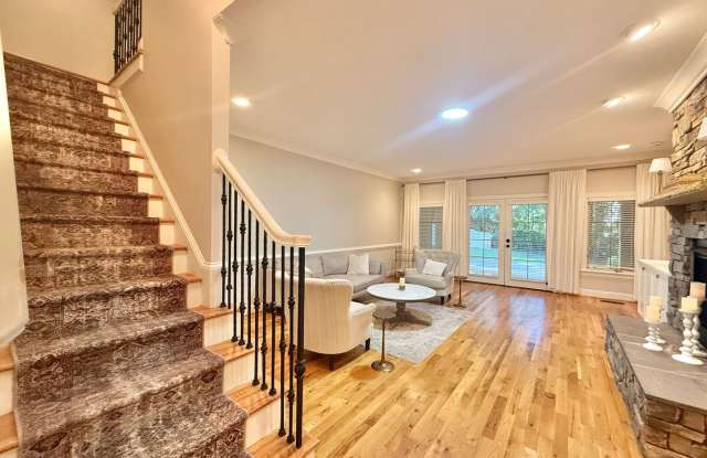 Spacious 4BD, 2.5BA Clayton Home on a Large Lot within a Desirable HOA Community with a 2-Car Attached Garage Gallery 4