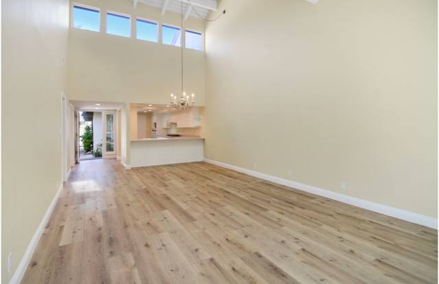 Beautiful single-level family home in Irvine Gallery 4