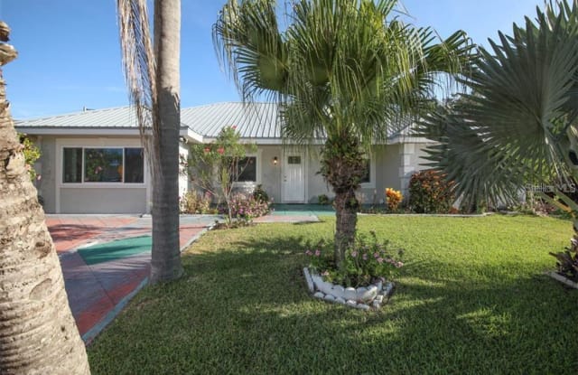 6638 KENWOOD DRIVE - 6638 Kenwood Drive, North Port, FL 34287