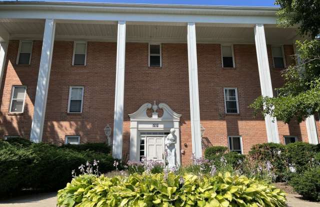 5101 Carriageway Drive unit: 204B photos photos