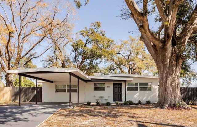 8911 OREN AVENUE photos photos