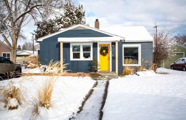$3,000 - 4 bed / 2 bath Centrally Located Single Family Home in Missoula photos photos