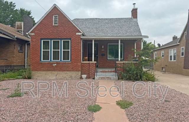 1322 Claremont Ave photos photos