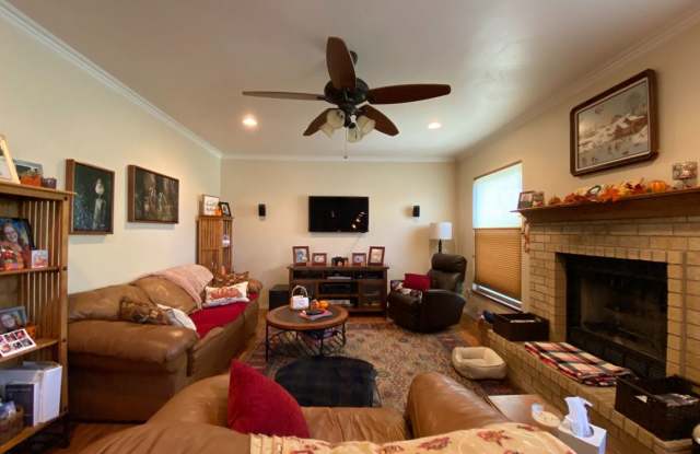 740 Robinglen Ct Gallery 4