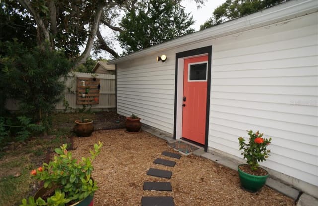 610 N GLENWOOD AVENUE - 610 North Glenwood Avenue, Clearwater, FL 33755