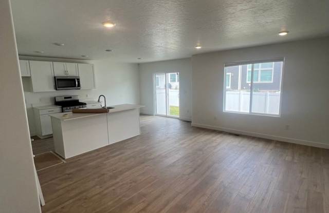 3718 W 930 N Gallery 3