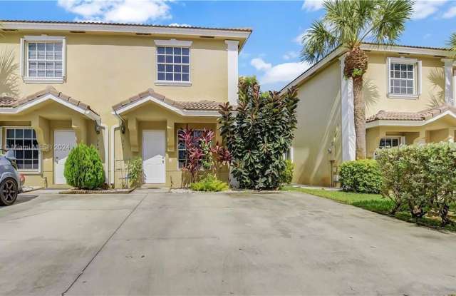 340 SW 121st Ter - 340 Southwest 121st Terrace, Pembroke Pines, FL 33025