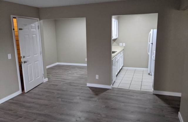 Mountain View 2 Bed 2 Bath 2 Balconies Top Floor Condo-Tons of Amenities photos photos