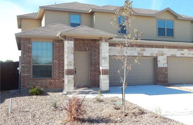 118 Creekside Villa Drive - 118 Creekside Villa Dr, Kyle, TX 78640