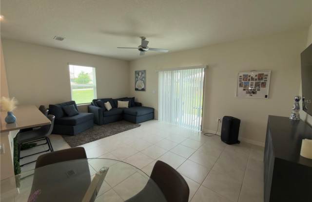 1206 BALSAM Drive Gallery 4