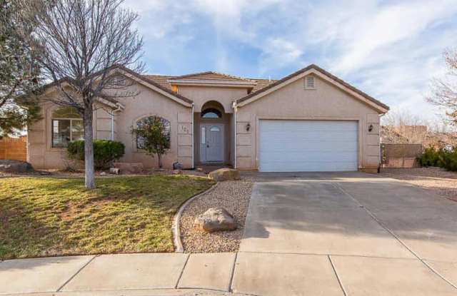 Stunning Updated 3 bedroom, 2 bath home, just minutes from Snow Canyon! photos photos