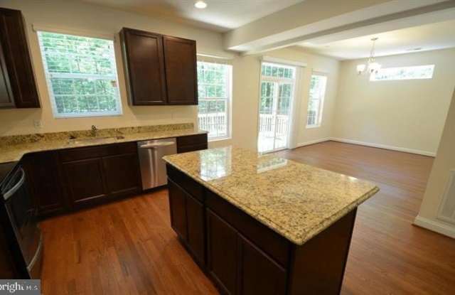 5917 SNEED Drive Gallery 4