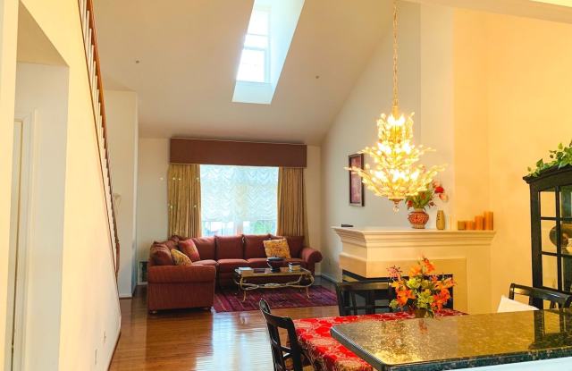 8318 Meadowsweet Rd Gallery 3