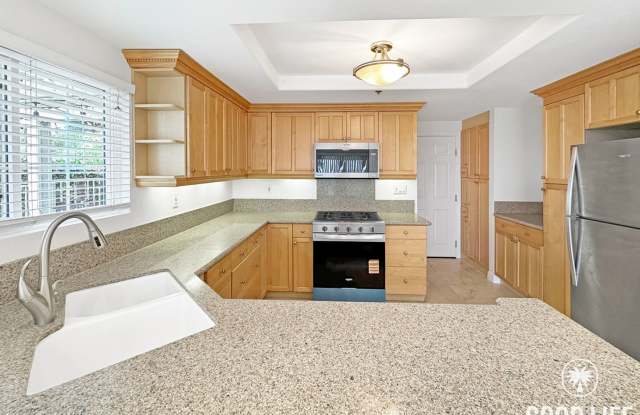 Fully Renovated End-Unit 3BD/2.5BA in Lake Forest with Views, Private Yard & 2-Car Garage photos photos