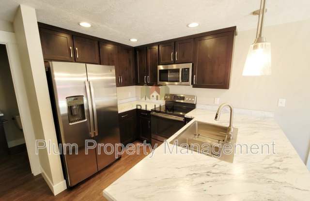 2795 Hamilton Way photos photos