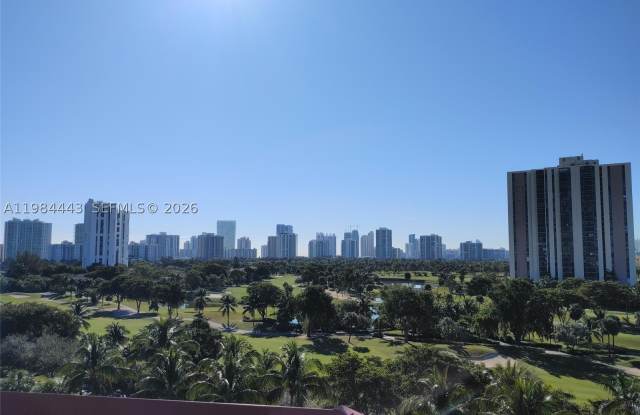 3301 N Country Club Dr Gallery 4