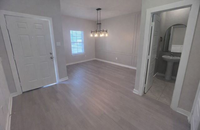 Modern New Braunfels Retreat with Country Charm & Media Room! Gallery 4