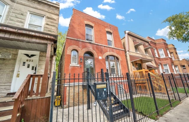 624 N SPAULDING Avenue - 624 North Spaulding Avenue, Chicago, IL 60624
