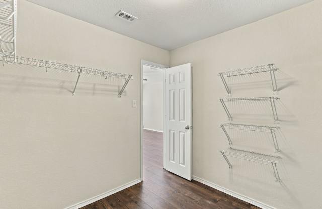 Great single story home in Bulverde Village Gallery 3