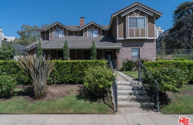 500 LILLIAN Way - 500 Lillian Way, Los Angeles, CA 90004