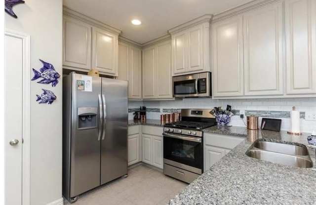 7409 San Remo Court Gallery 4