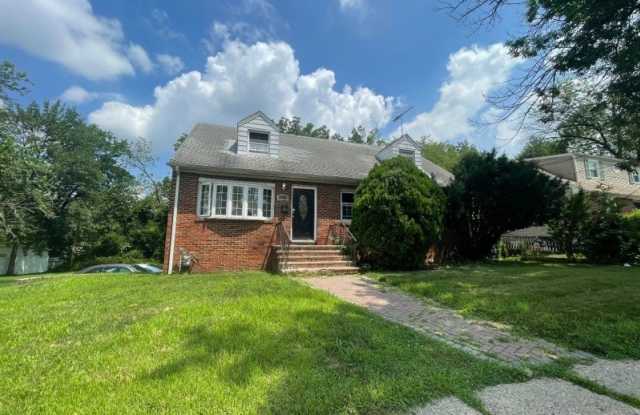 1065 Sayre Rd photos photos