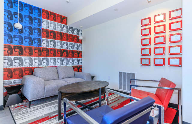 3 Square Apartments Gallery 4