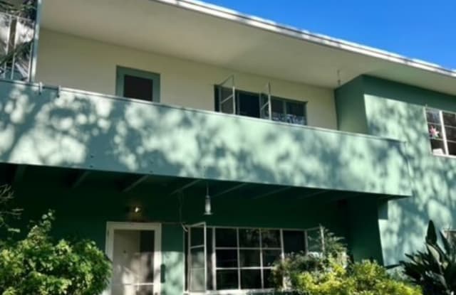 5392 Village Grn - 5392 Village Green, Los Angeles, CA 90016