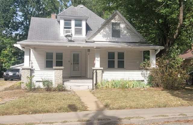 Spacious Home-Benton Stephens Neighborhood photos photos