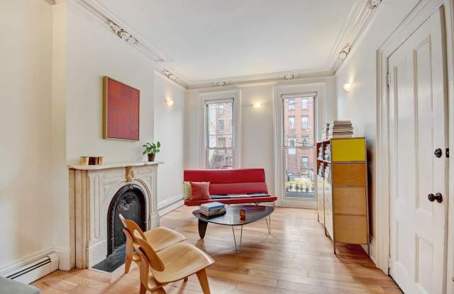 520 MANILA AVE photos photos