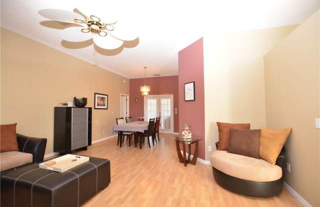 155 Midvale Terrace Gallery 3