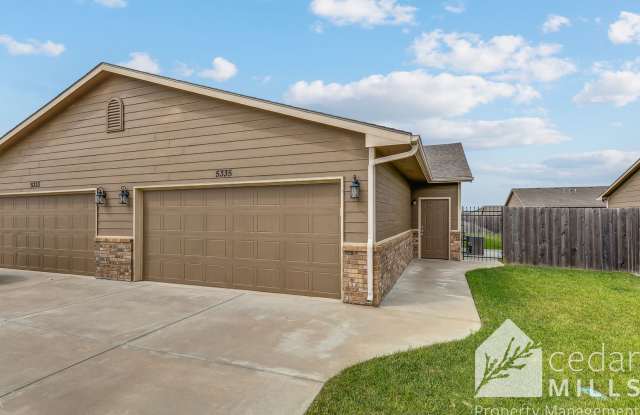 3 Bed Duplex Across from NE Magnet - 5335 North Cypress Drive, Bel Aire, KS 67226