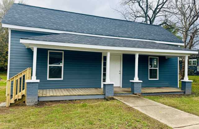 Available to Show photos photos