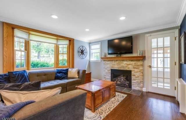 328 E Cedar St - 328 East Cedar Street, Livingston, NJ 07039