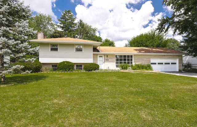 3512 S Bainbridge Drive photos photos