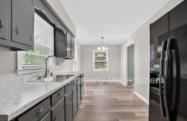 300 Martingale Drive Gallery 3