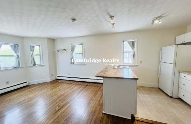 189 Concord Ave. photos photos