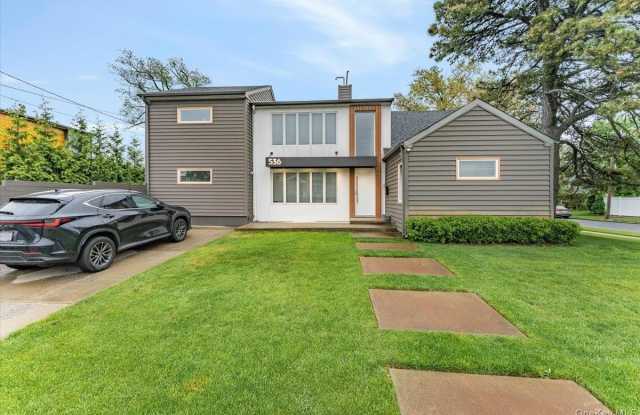 536 Oxford Road photos photos