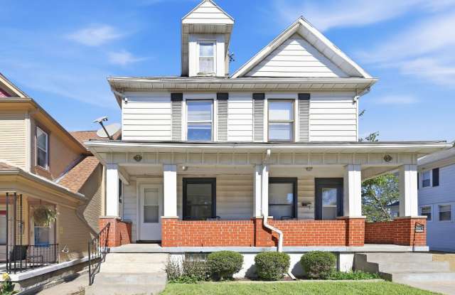 2105-2107 Wyoming Street Gallery 1